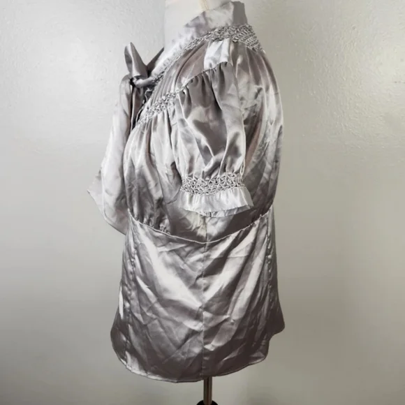Attention Y2K Pewter Metallic Puff Sleeve Tie Neck Botton Up Blouse Size Large - Picture 7 of 8